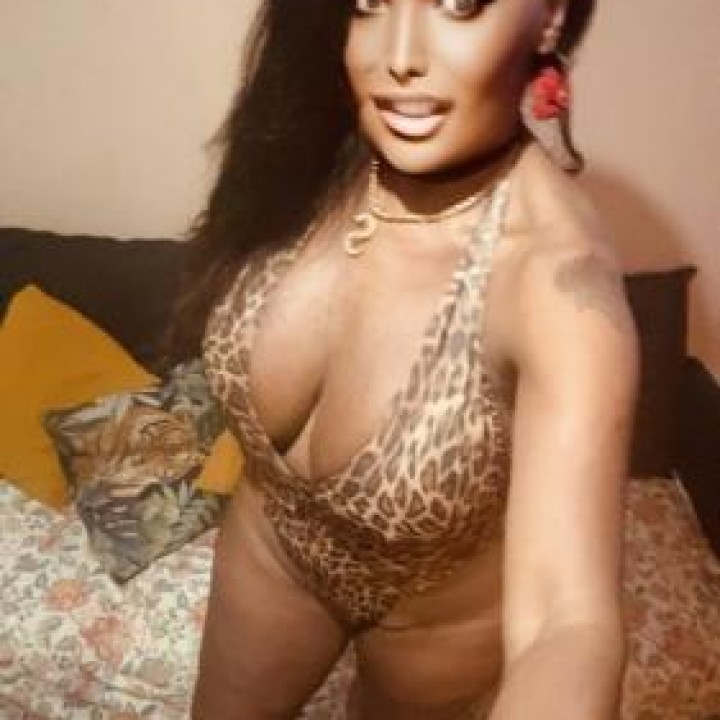 NAOMI - Escort trans Lyon