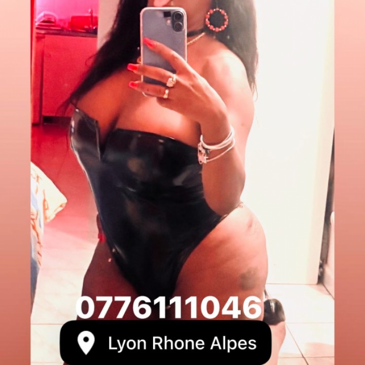 NAOMI - Escort trans Lyon